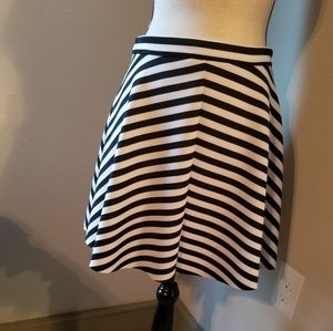 Stripped mini skirt